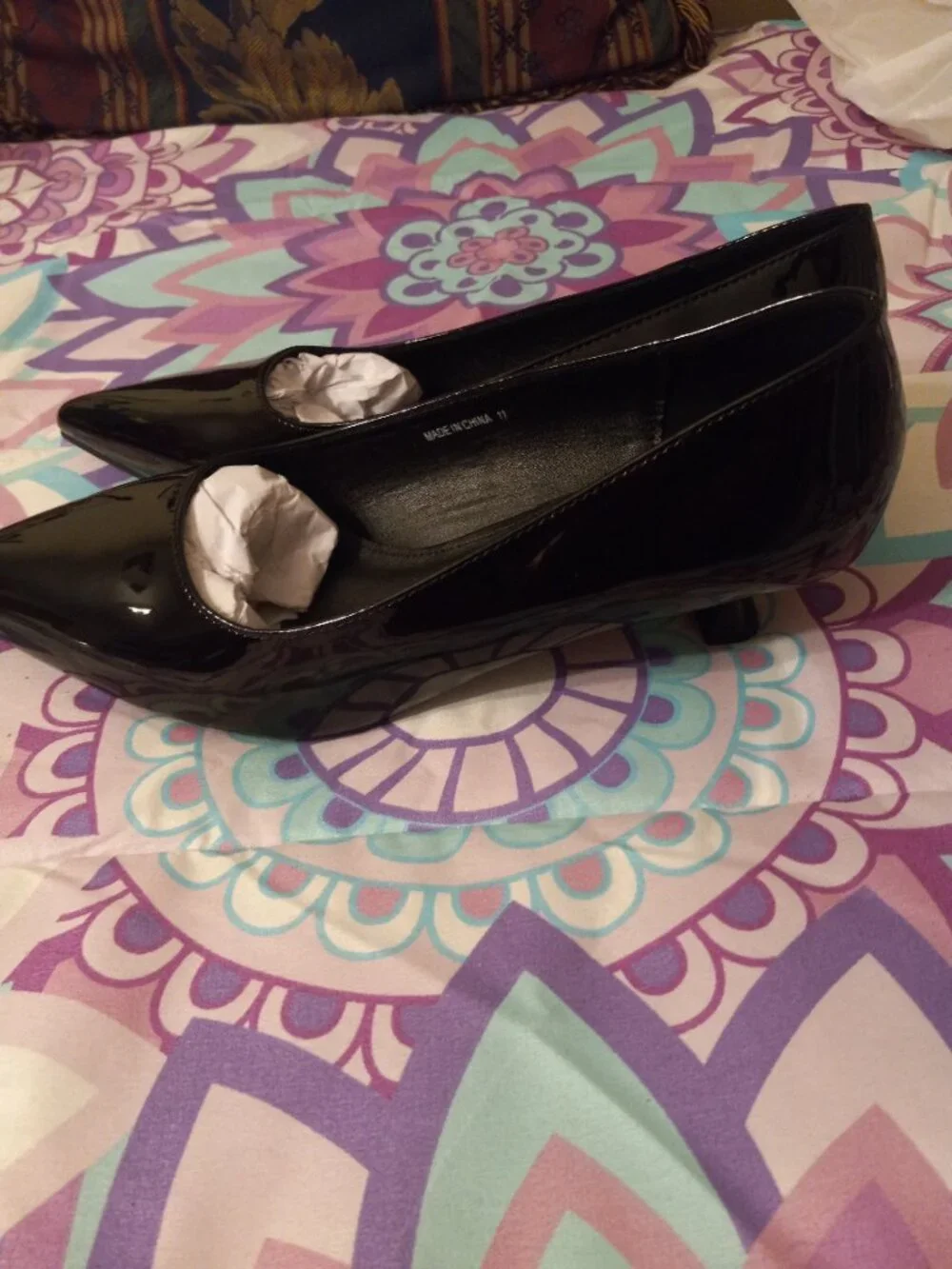 Shoes - Picture 2 of 4